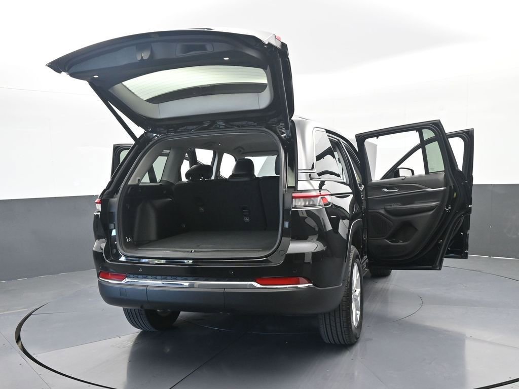 Used 2024 Jeep Grand Cherokee Limited w/ Luxury Tech Group II image 82