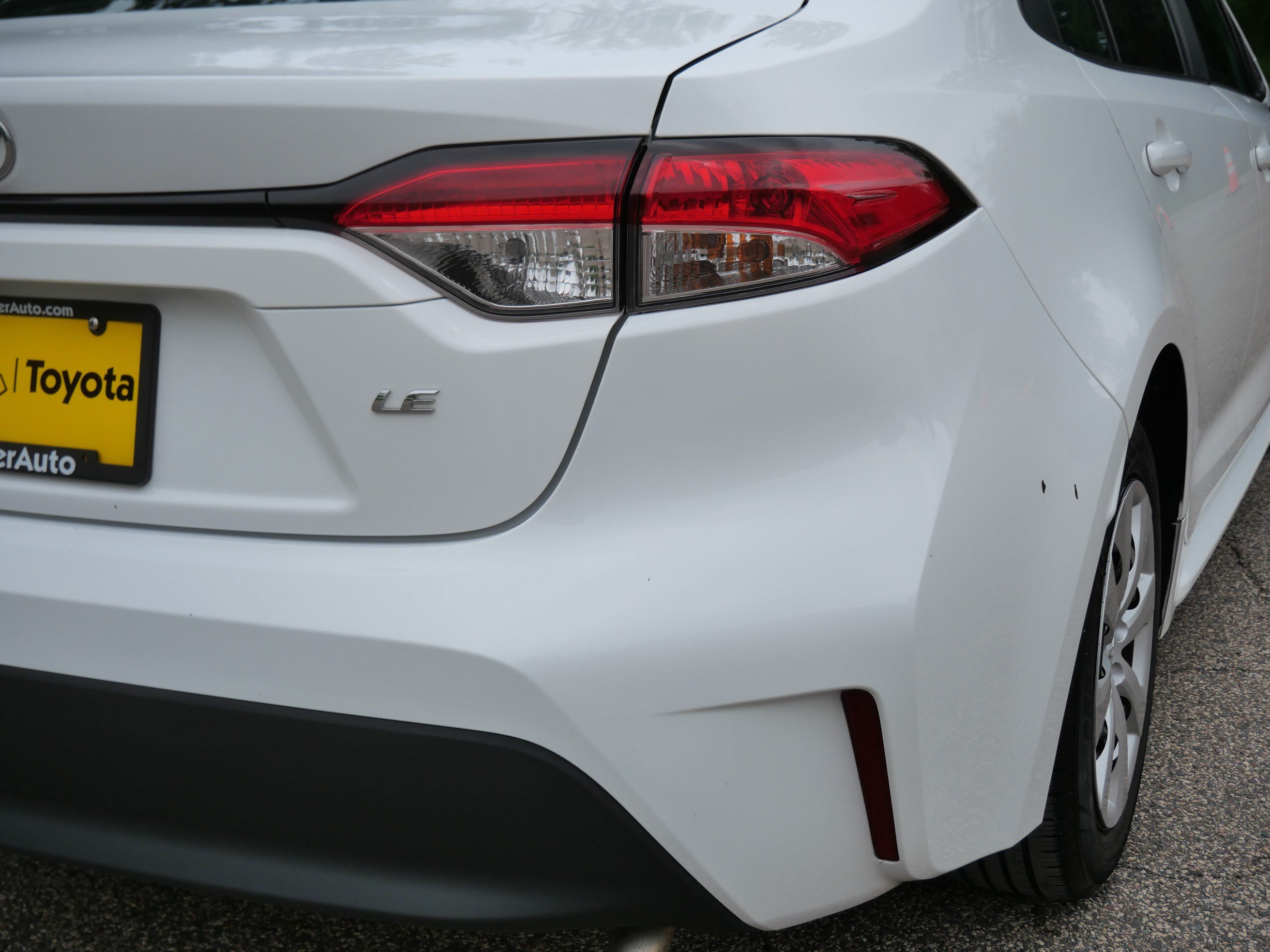 Certified 2024 Toyota Corolla LE FWD image 18