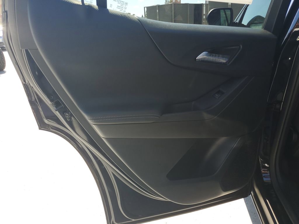 New 2026 Chevrolet Equinox LT image 15