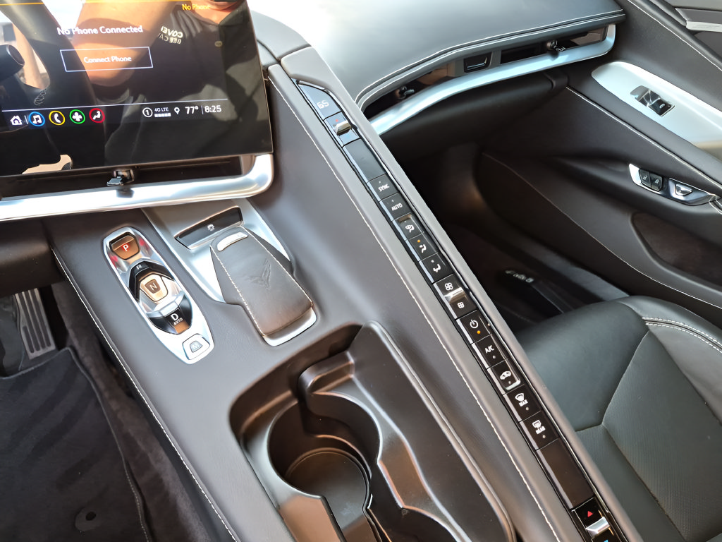Used 2023 Chevrolet Corvette Stingray Coupe w/ 1LT RWD image 28