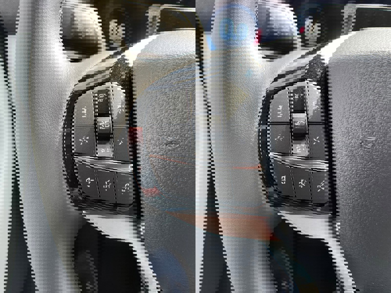 New 2026 Ford Explorer Platinum w/ LUX Leather Package image 15