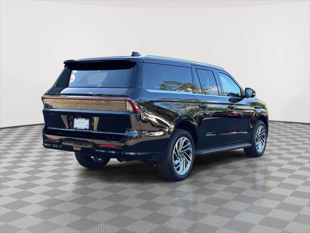 Used 2026 Lincoln Navigator L Premier AWD/4WD image 7