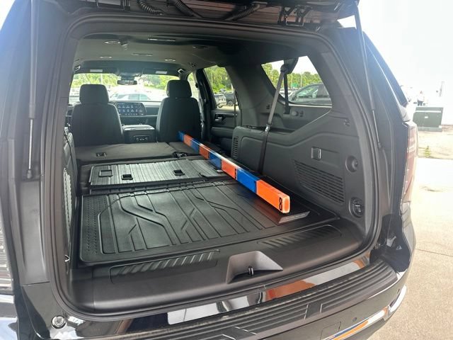 New 2026 Chevrolet Suburban LS w/ LPO, Dark Essentials Package AWD/4WD image 10