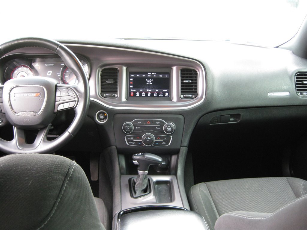 Used 2019 Dodge Charger SXT w/ Plus Group image 27