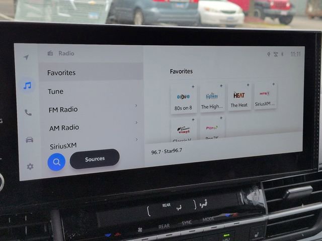 Certified 2025 Toyota Sienna XLE FWD image 21