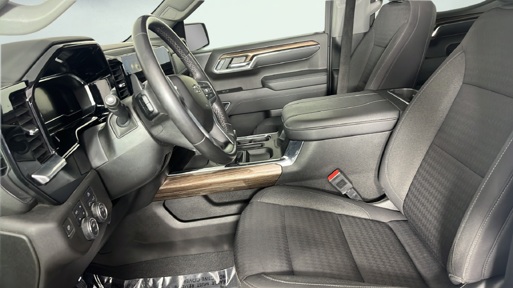 Used 2023 Chevrolet Silverado 1500 RST AWD/4WD image 16