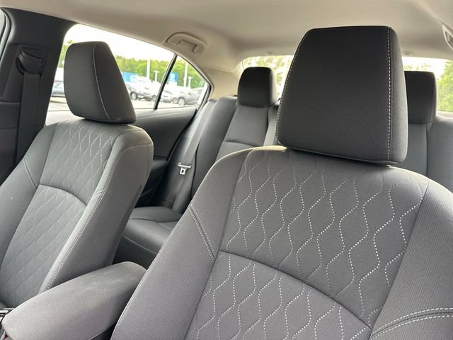 Used 2025 Toyota Corolla LE FWD image 17