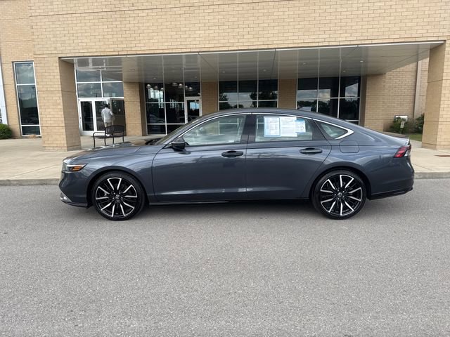 Used 2023 Honda Accord Touring image 1