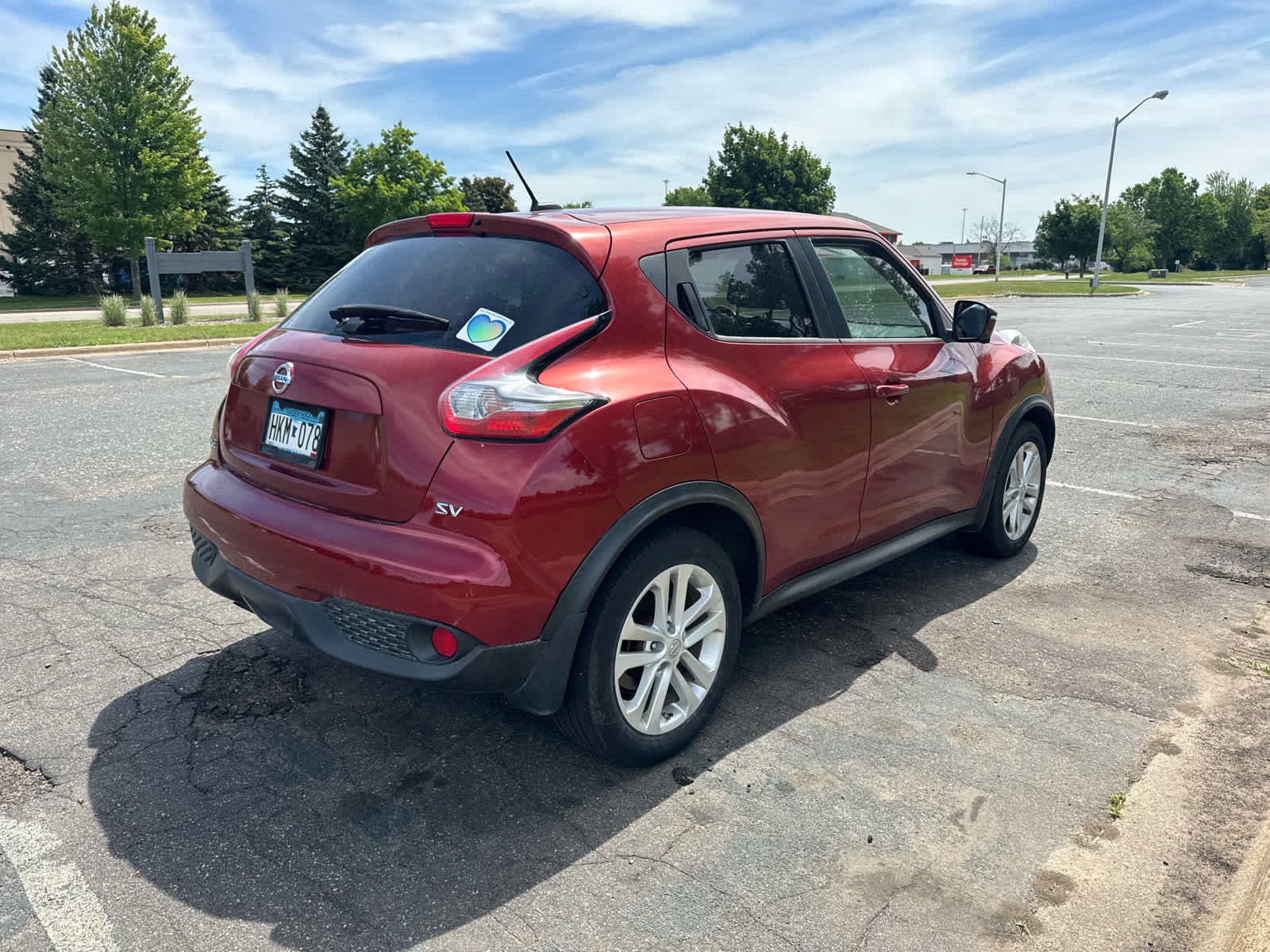 Used 2015 Nissan Juke SV w/ Technology Package FWD image 7
