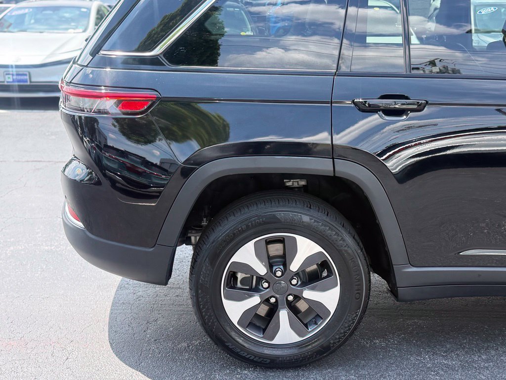 Used 2024 Jeep Grand Cherokee Limited 4xe AWD/4WD image 9