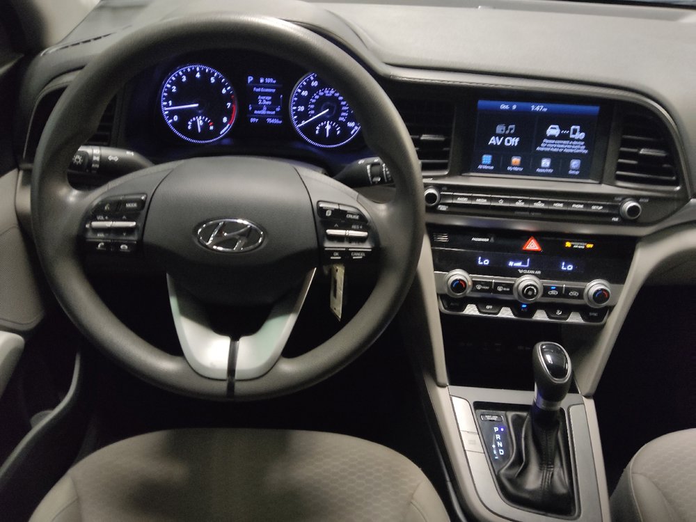 Used 2020 Hyundai Elantra SEL FWD image 22