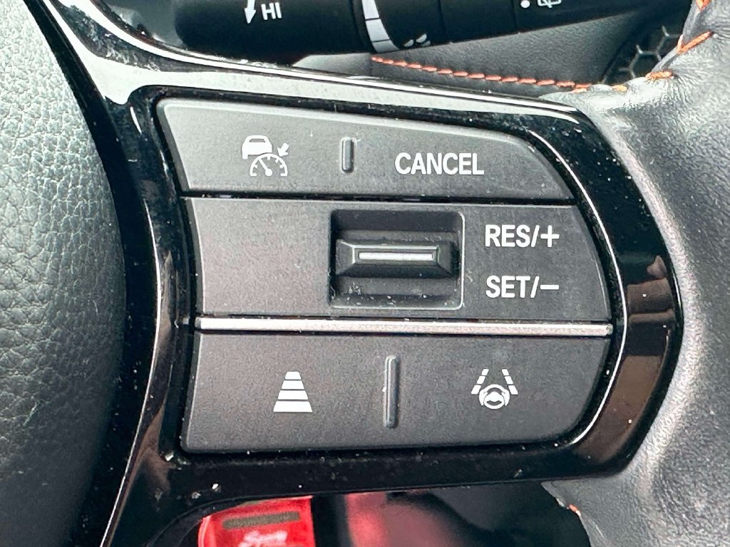 Certified 2025 Honda HR-V Sport image 17