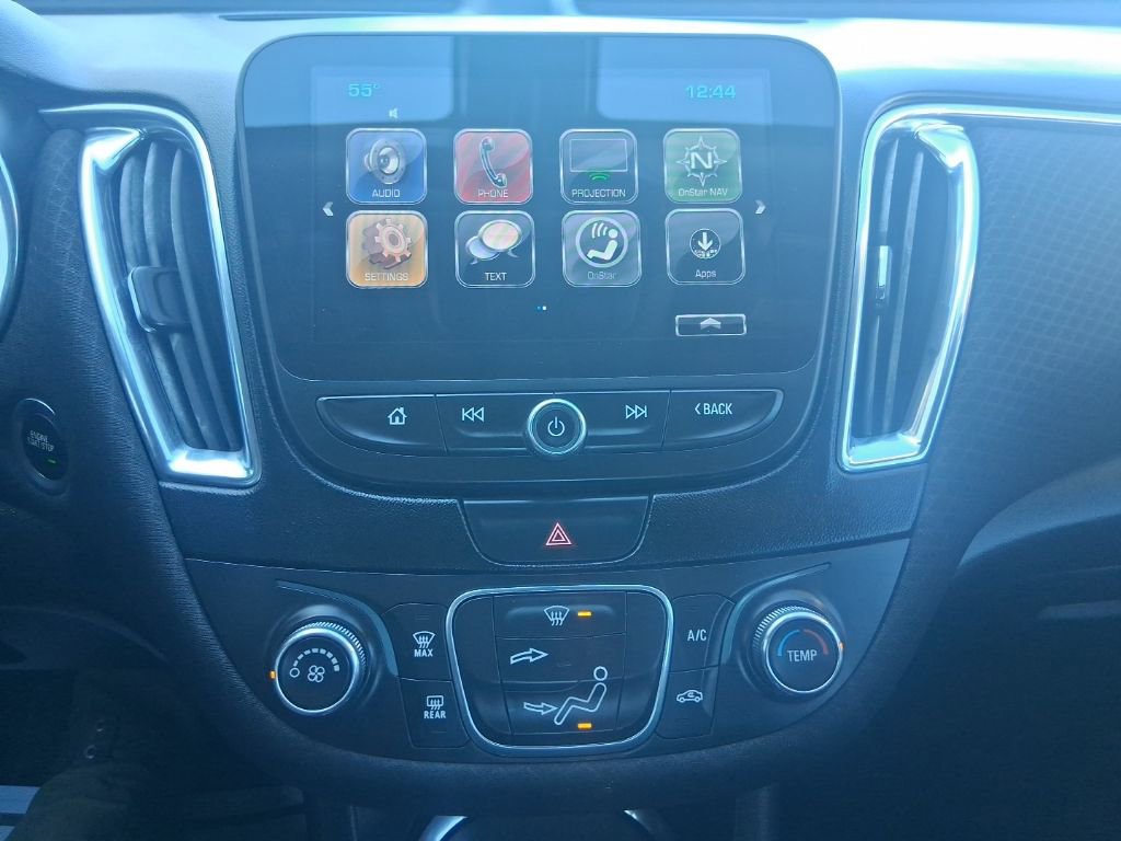 Used 2017 Chevrolet Malibu LT FWD image 20