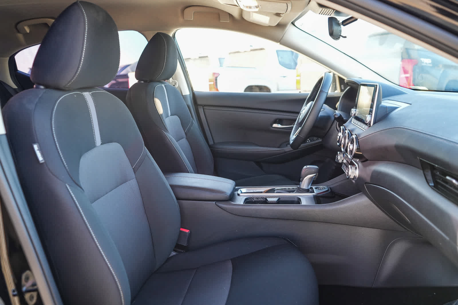 Used 2025 Nissan Sentra SV w/ All-Weather Package FWD image 16