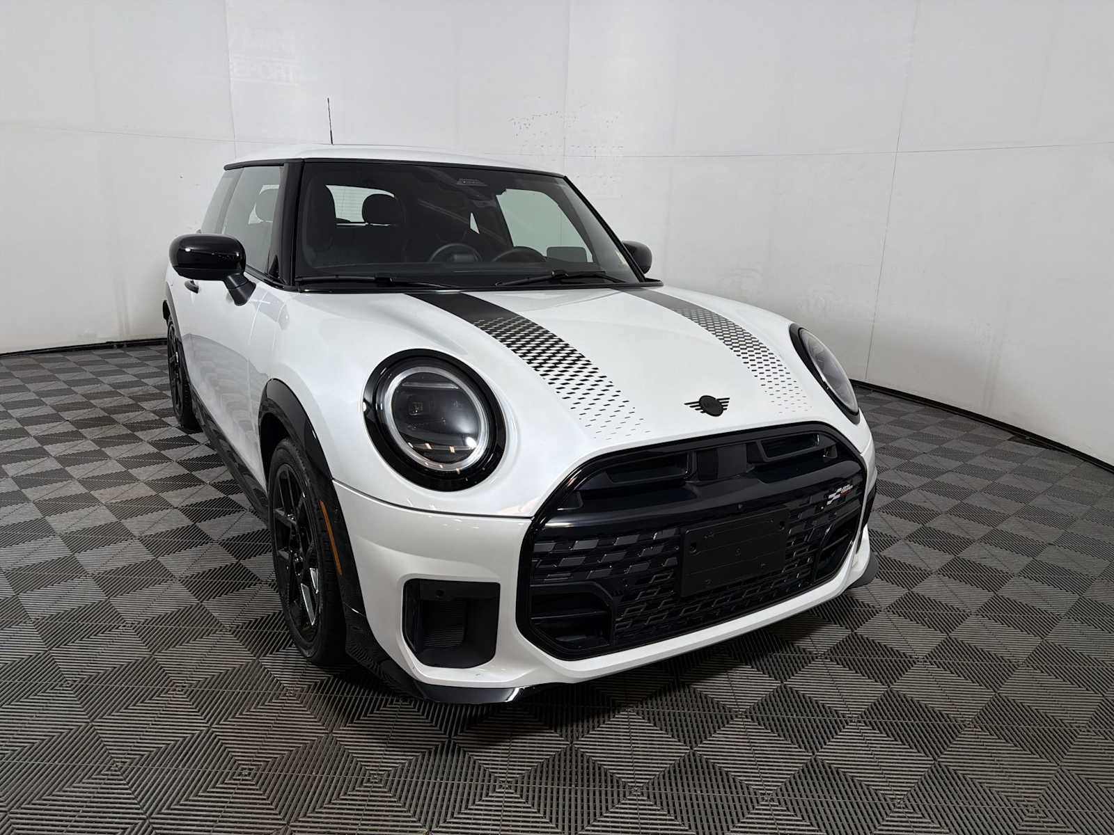 Used 2026 MINI Cooper S FWD image 2