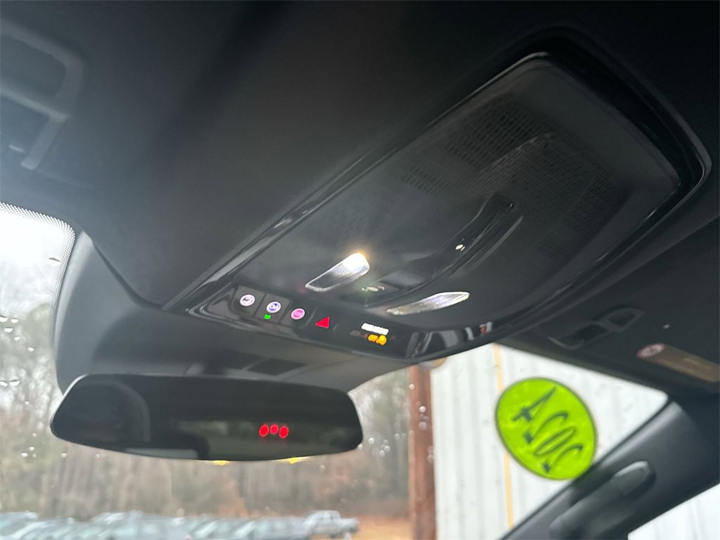 Used 2024 Cadillac Lyriq Luxury image 19