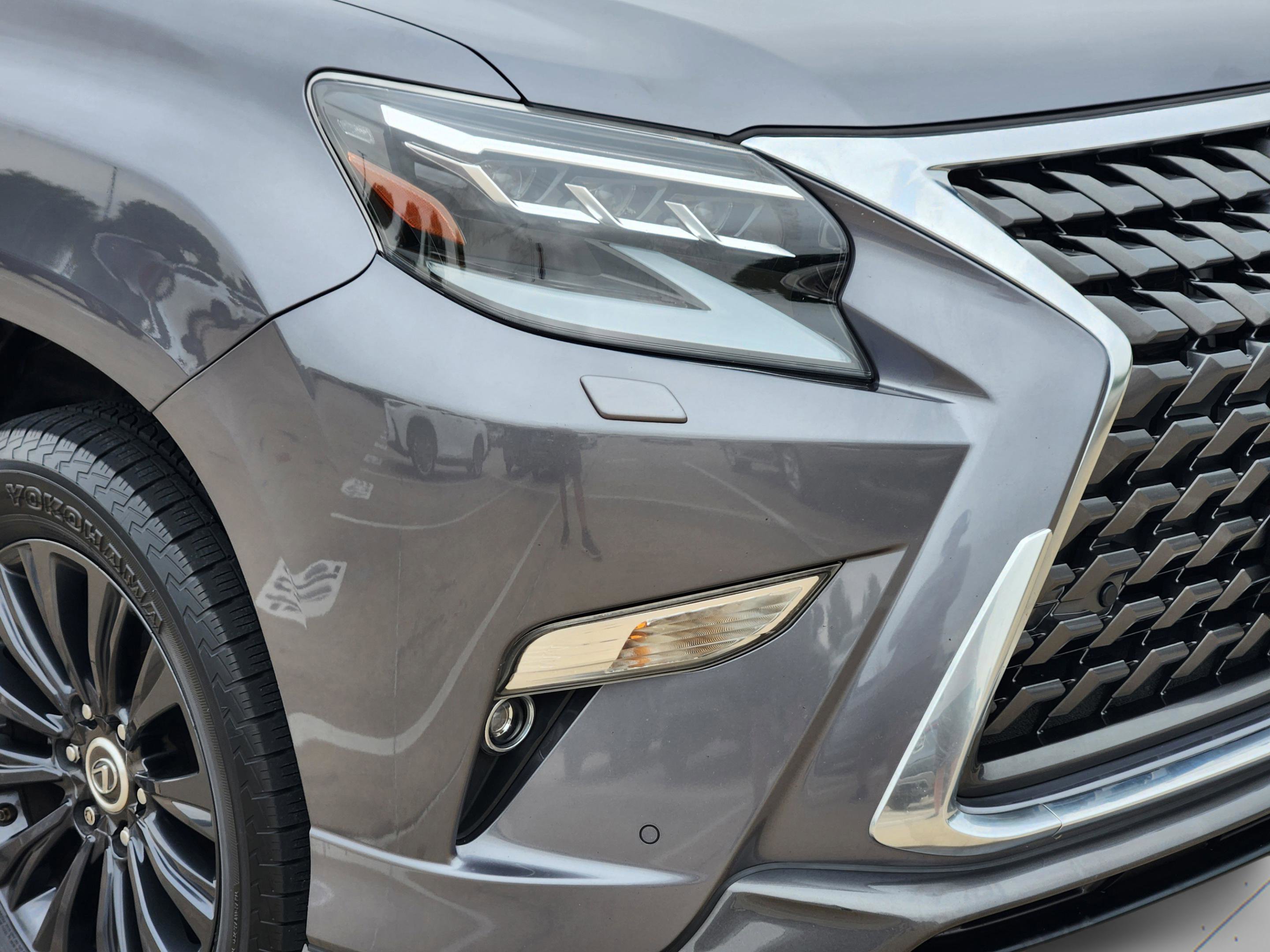 Used 2022 Lexus GX 460 Luxury w/ Sport Design Package AWD/4WD image 37