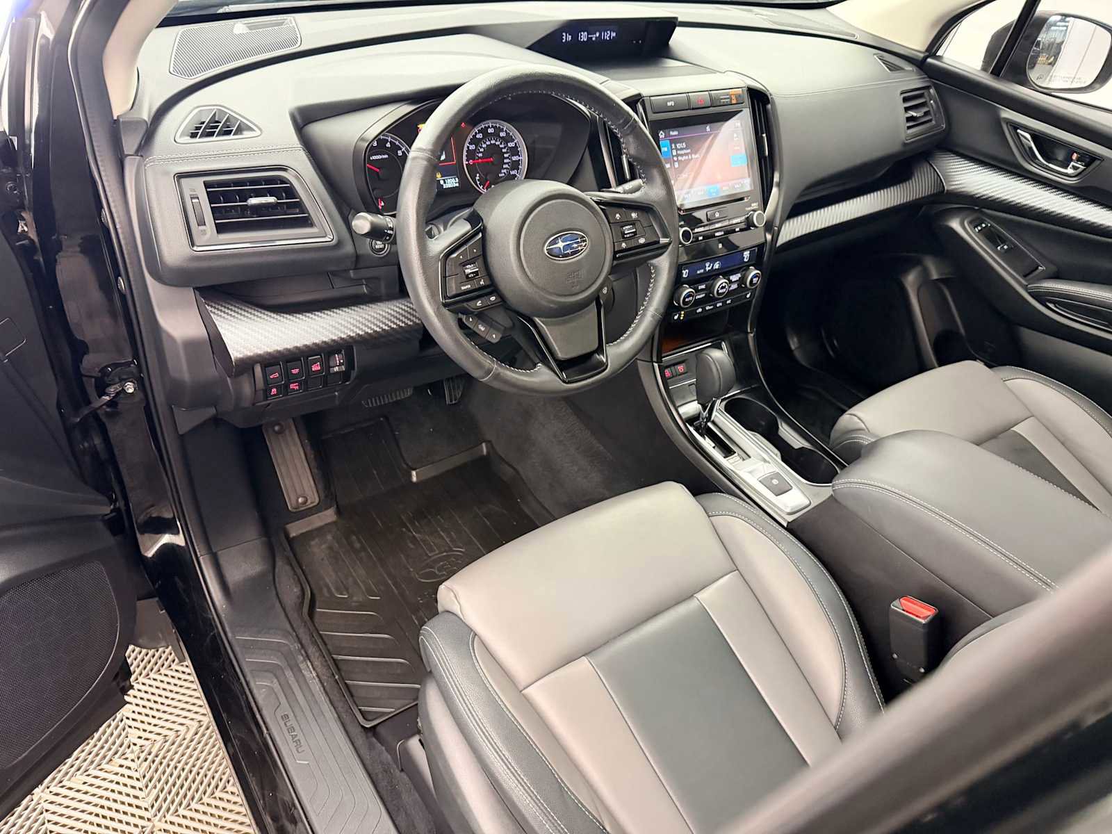 Used 2022 Subaru Ascent Onyx Edition image 2