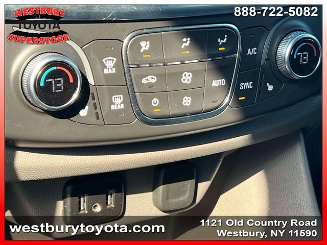 Used 2021 Chevrolet Traverse LT image 33