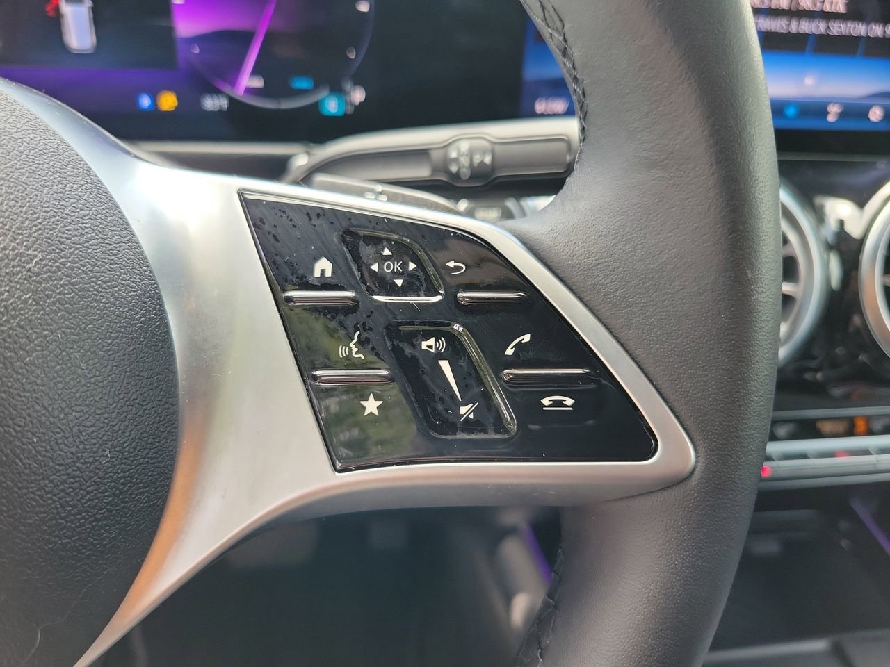 Used 2025 Mercedes-Benz GLB 250 image 20