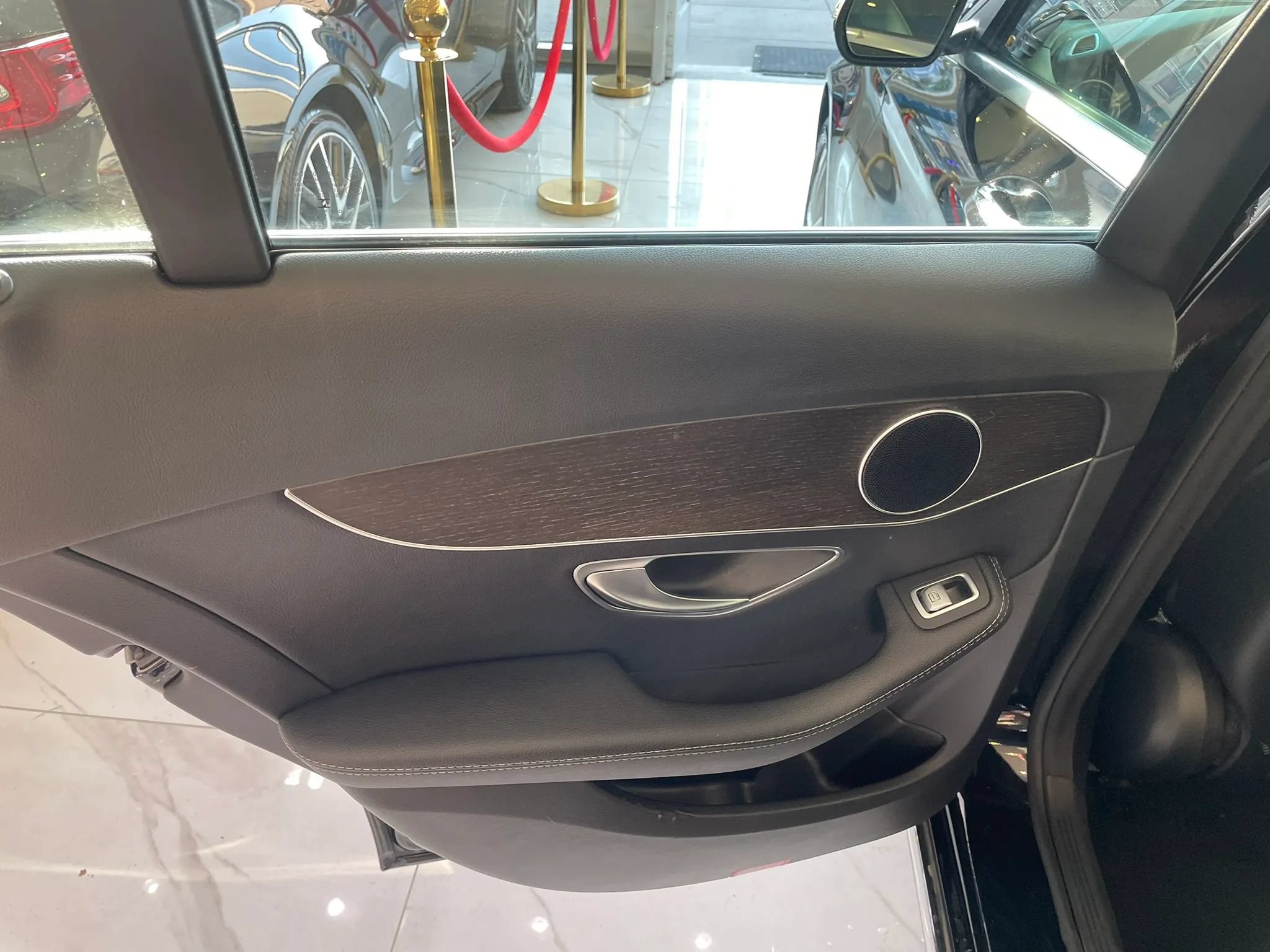 Used 2019 Mercedes-Benz C 300 4MATIC Sedan image 18