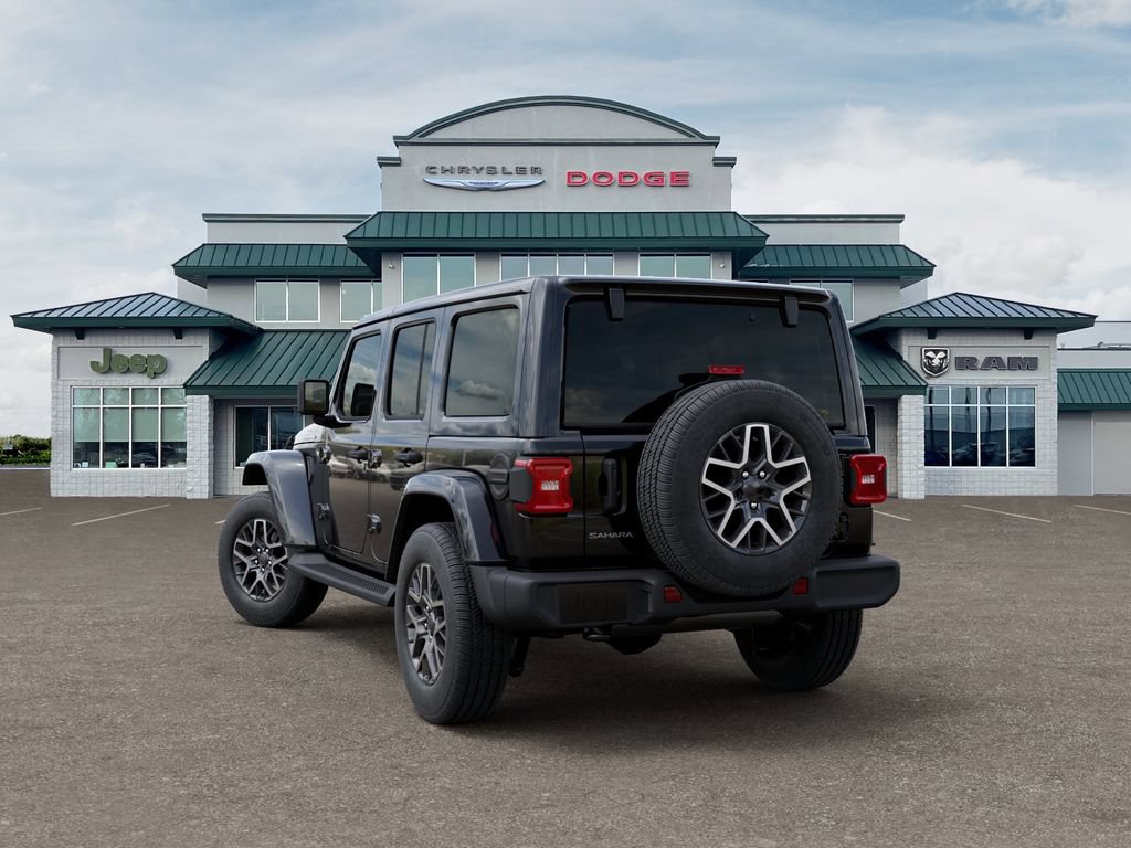 Used 2026 Jeep Wrangler Unlimited Sahara AWD/4WD image 3