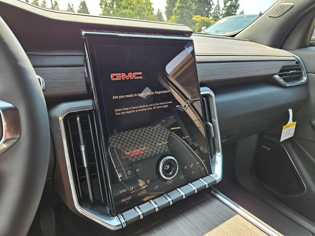 New 2026 GMC Acadia Denali w/ Super Cruise Package AWD/4WD image 28