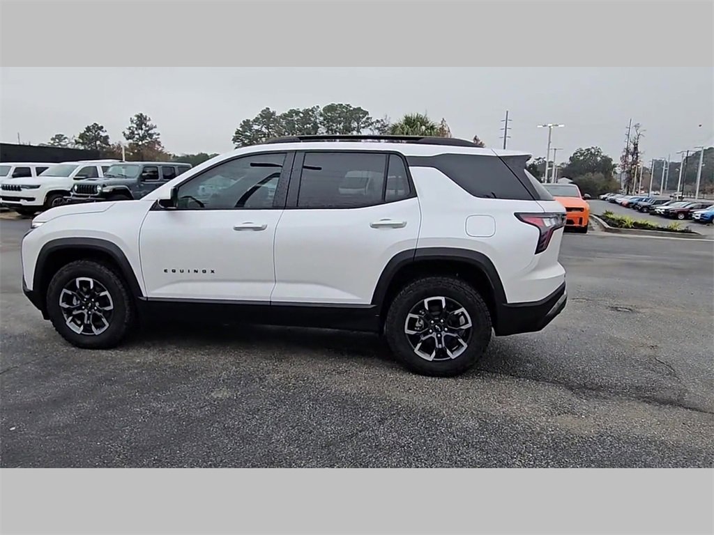 Used 2025 Chevrolet Equinox ACTIV w/ Safety and Technology Package image 28