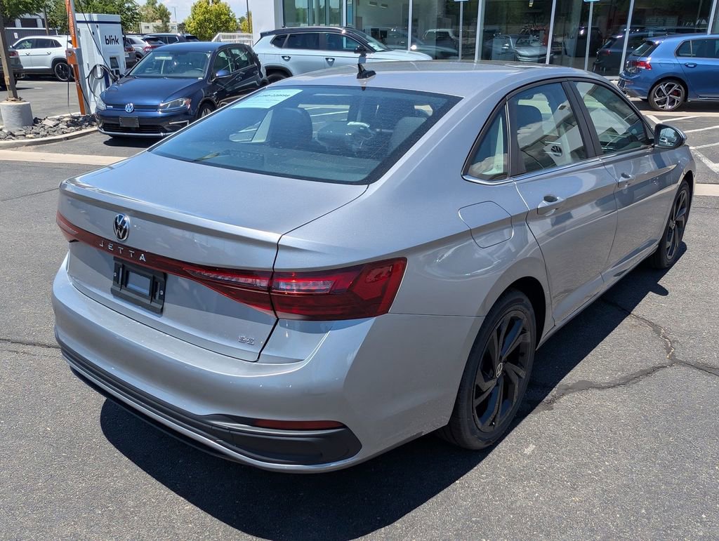 New 2025 Volkswagen Jetta SE image 5
