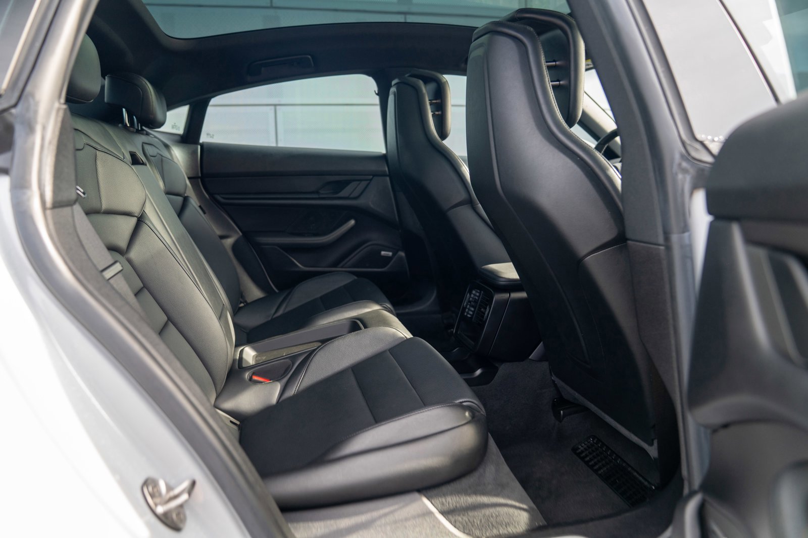 Certified 2021 Porsche Taycan 4S w/ Premium Package image 23