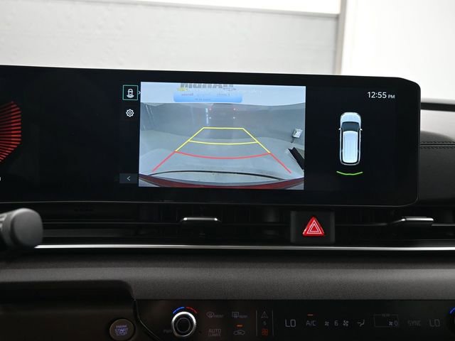 Used 2025 Kia Carnival EX FWD image 20