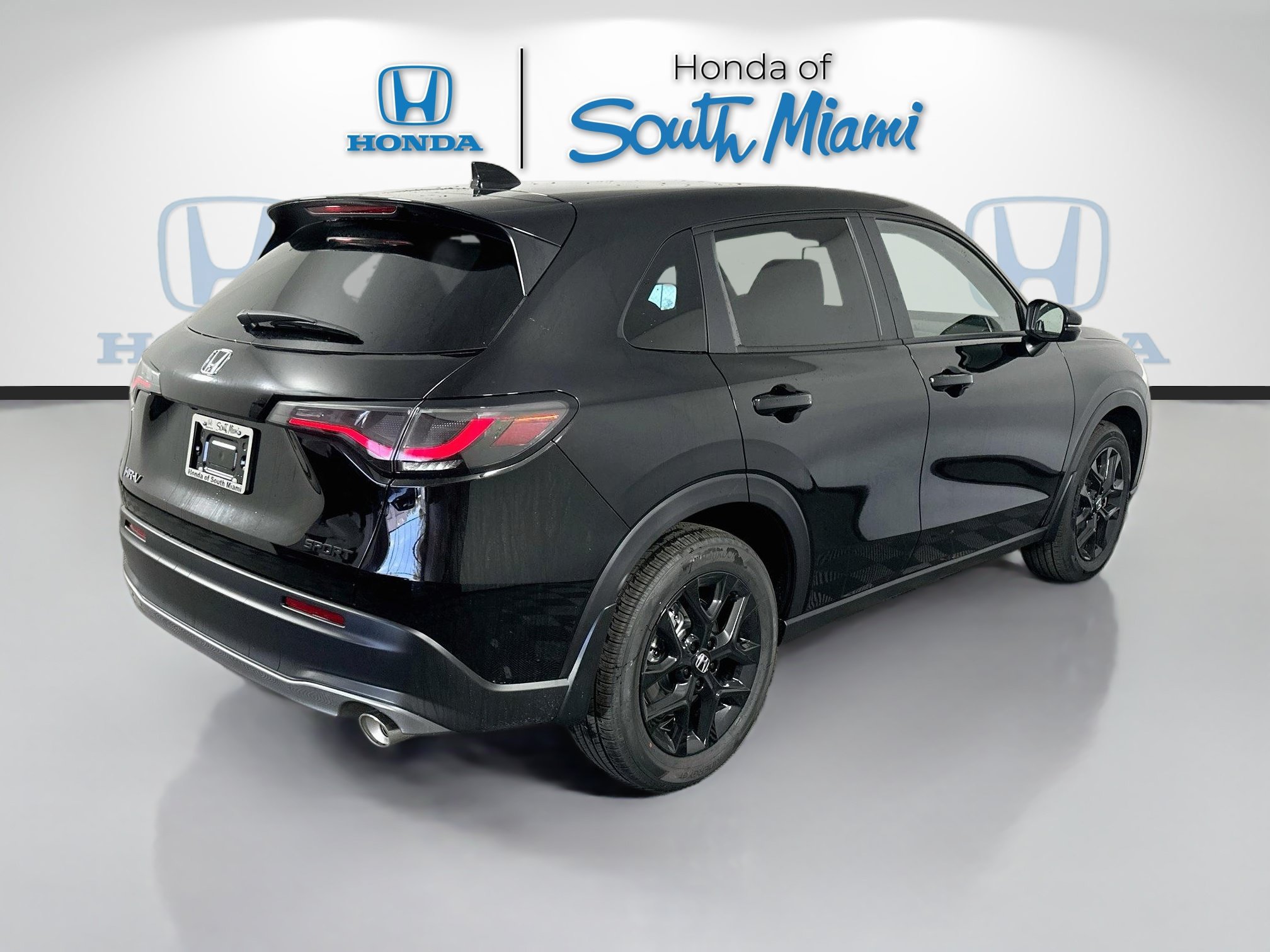 Used 2025 Honda HR-V Sport image 6