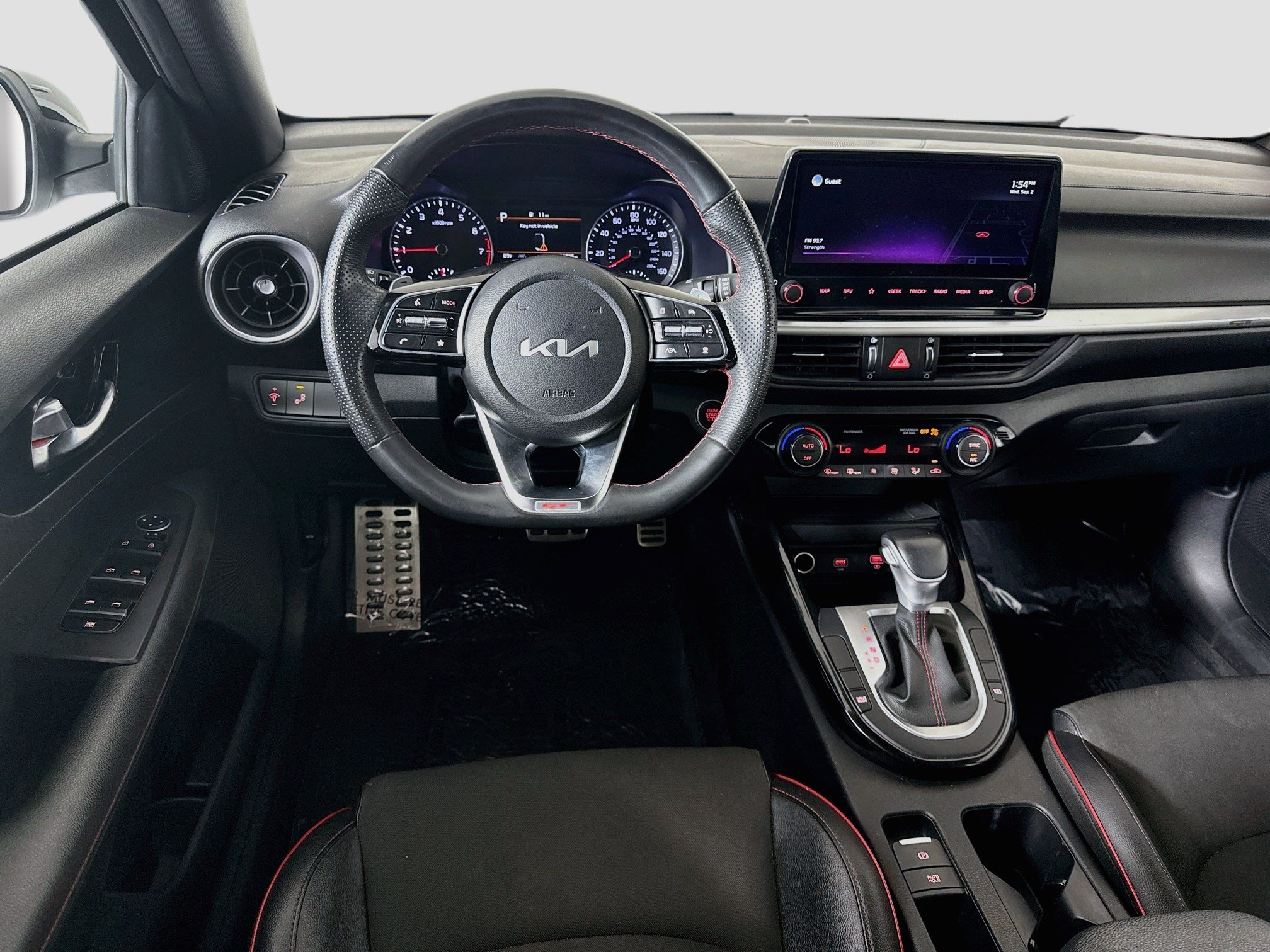 Used 2022 Kia Forte GT w/ GT Technology Package FWD image 17