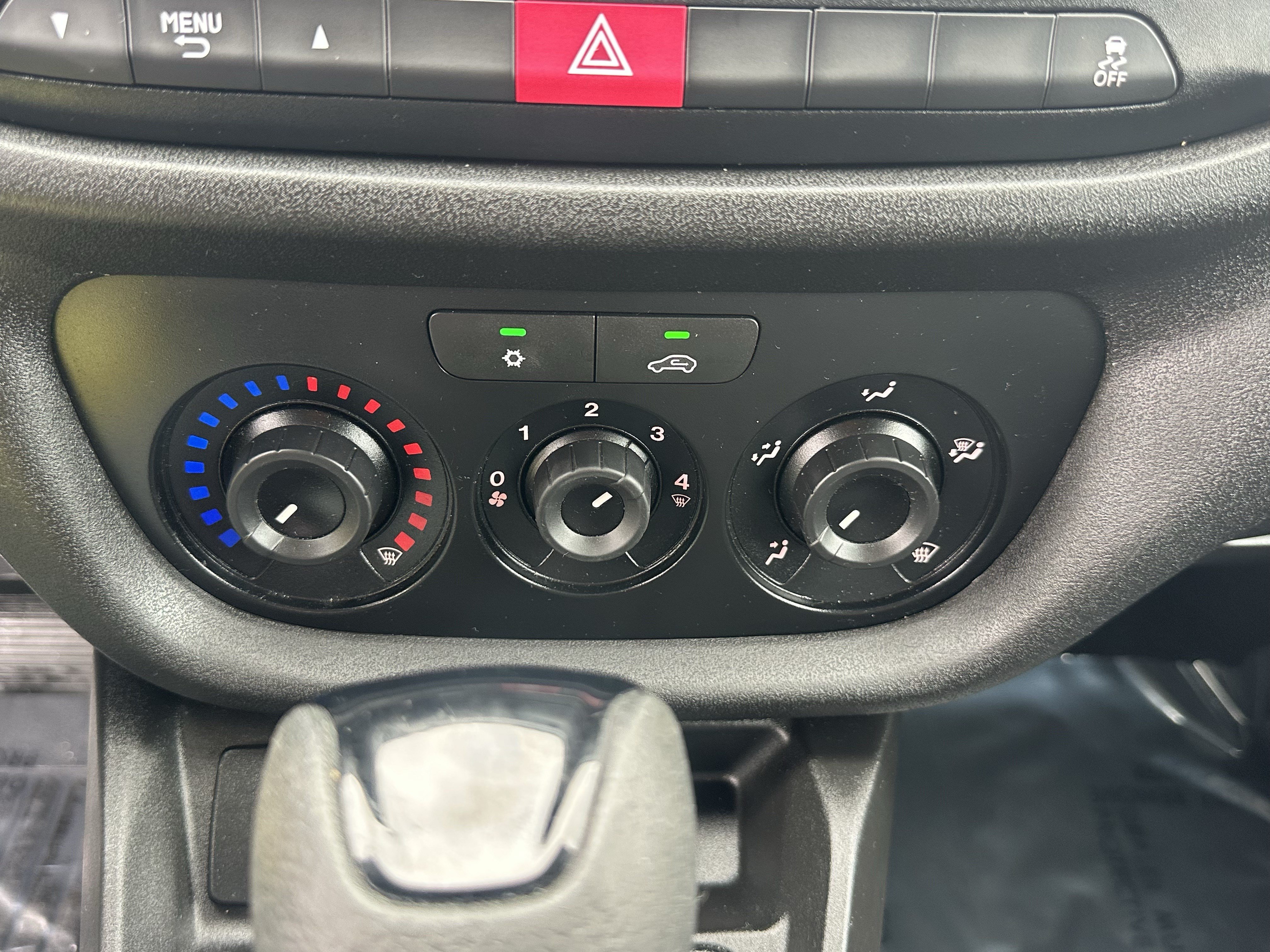 Used 2022 RAM ProMaster City Tradesman FWD image 27