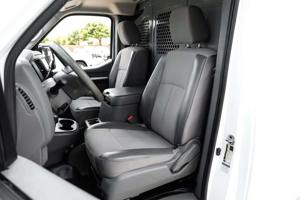 Used 2020 Nissan NV 2500 SV RWD image 29