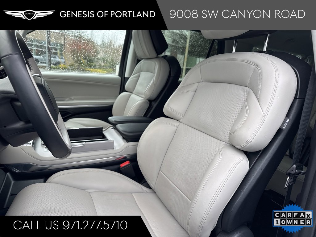 Used 2025 Lincoln Navigator L Reserve image 21