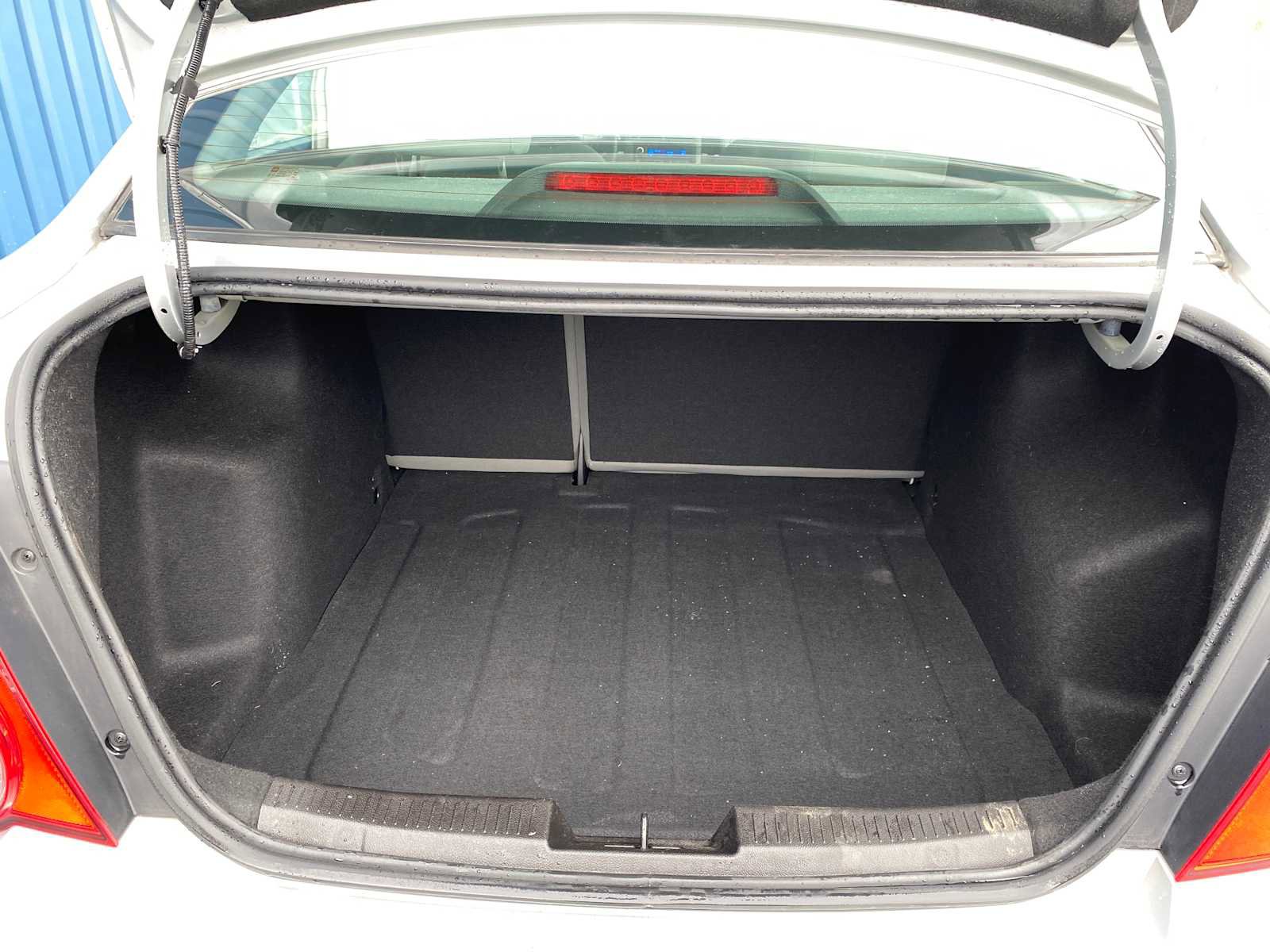 Used 2013 Chevrolet Sonic LS image 24