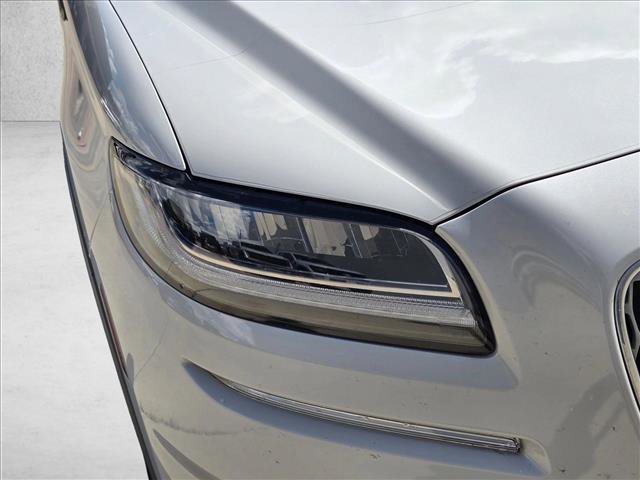 Used 2022 Lincoln Nautilus Reserve w/ Luxury Package FWD image 9