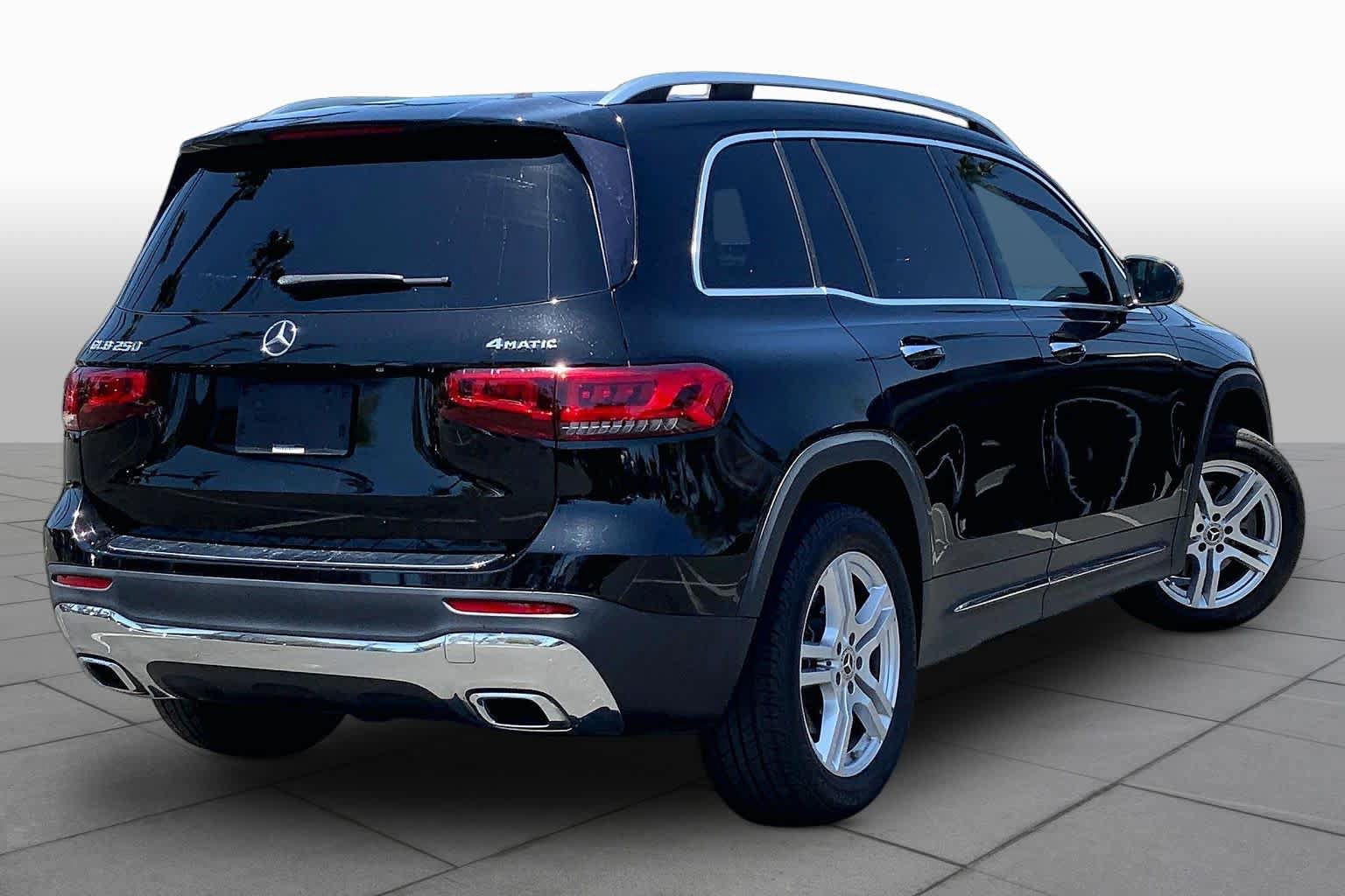 Used 2021 Mercedes-Benz GLB 250 4MATIC image 12