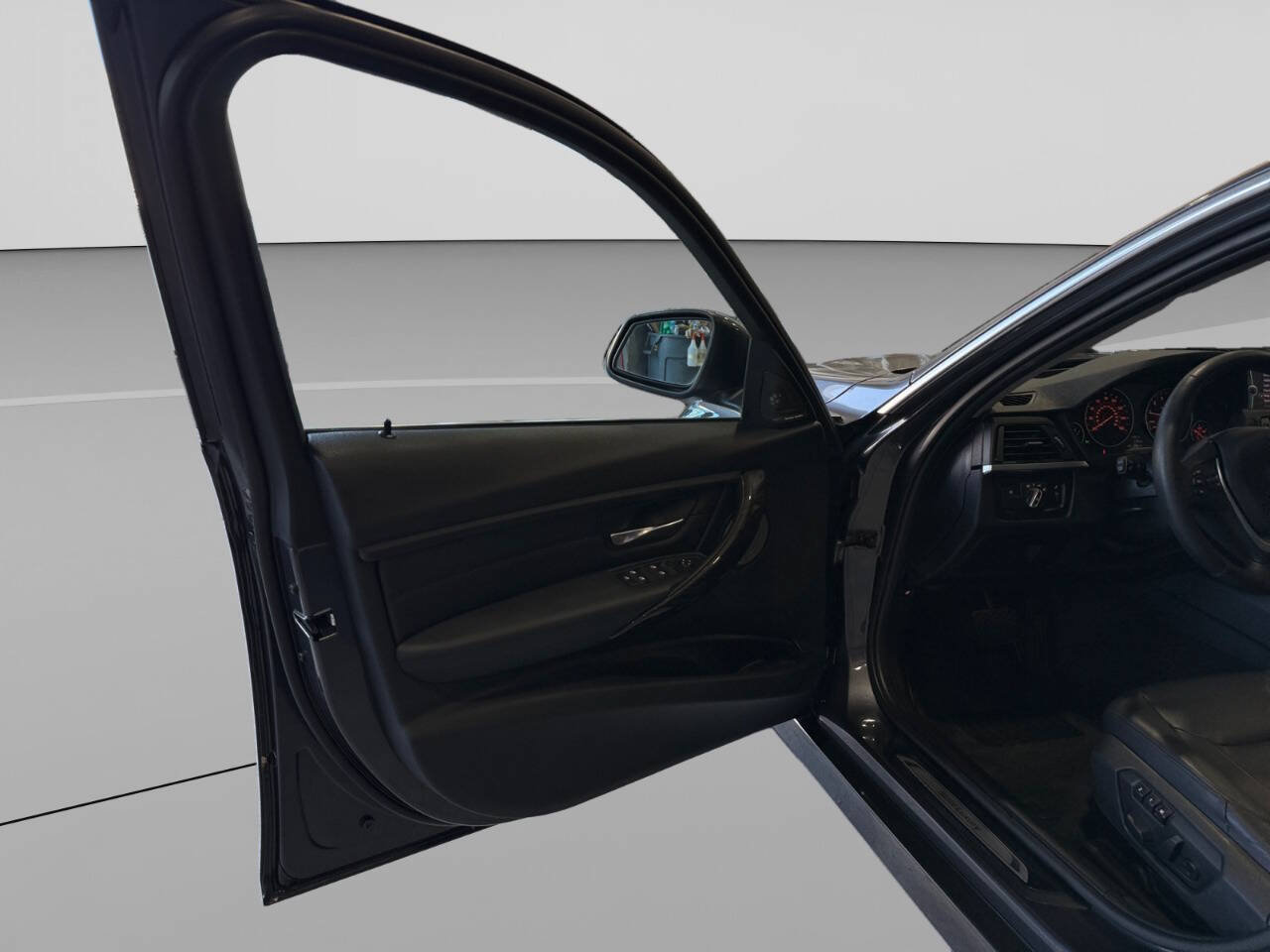 Used 2012 BMW 335i Sedan RWD image 11