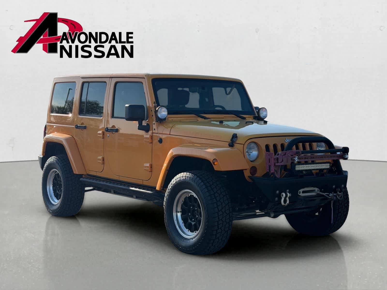 Used 2012 Jeep Wrangler Unlimited Rubicon w/ Connectivity Group AWD/4WD image 8