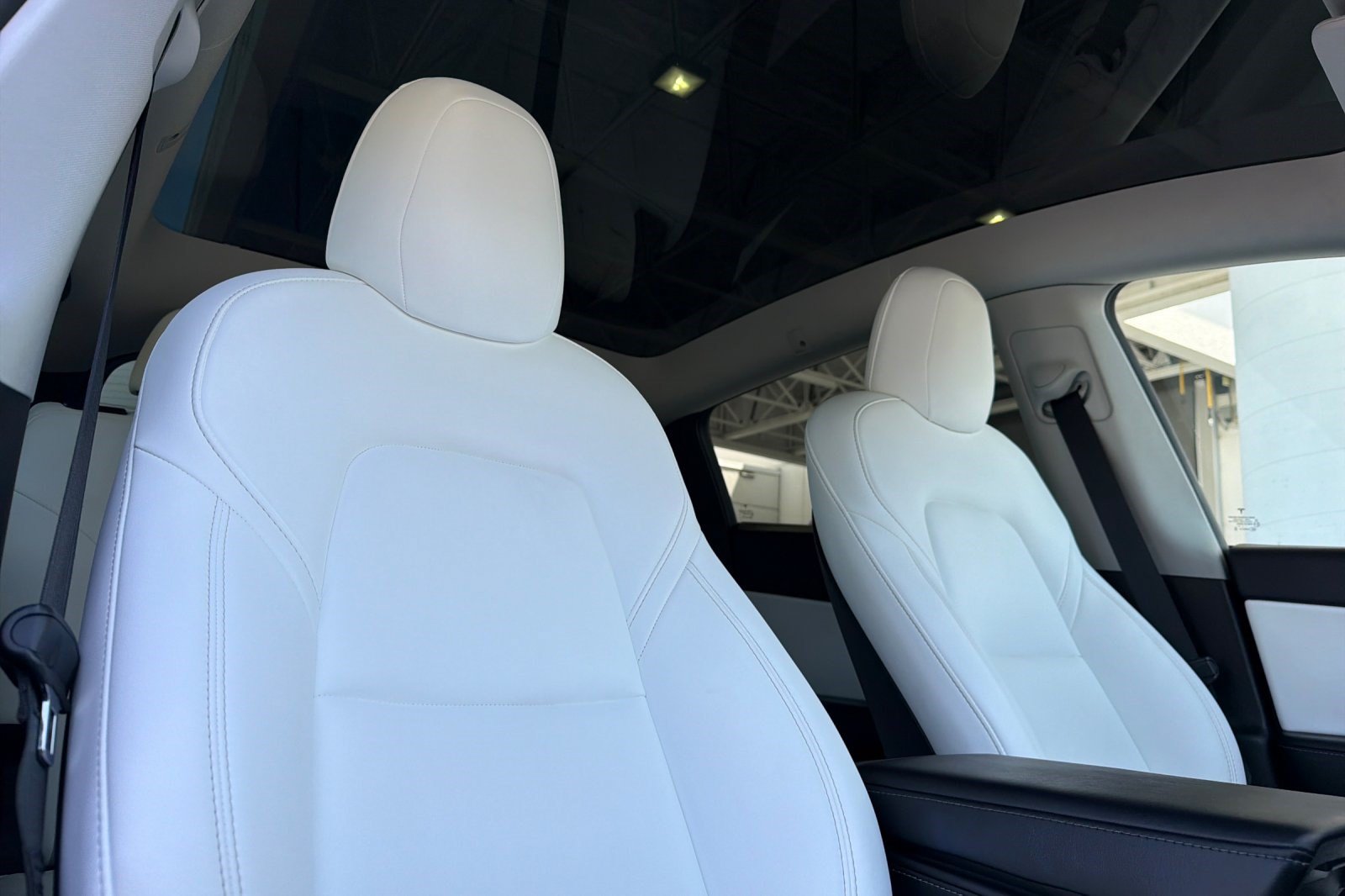 Used 2022 Tesla Model Y Long Range AWD/4WD image 20