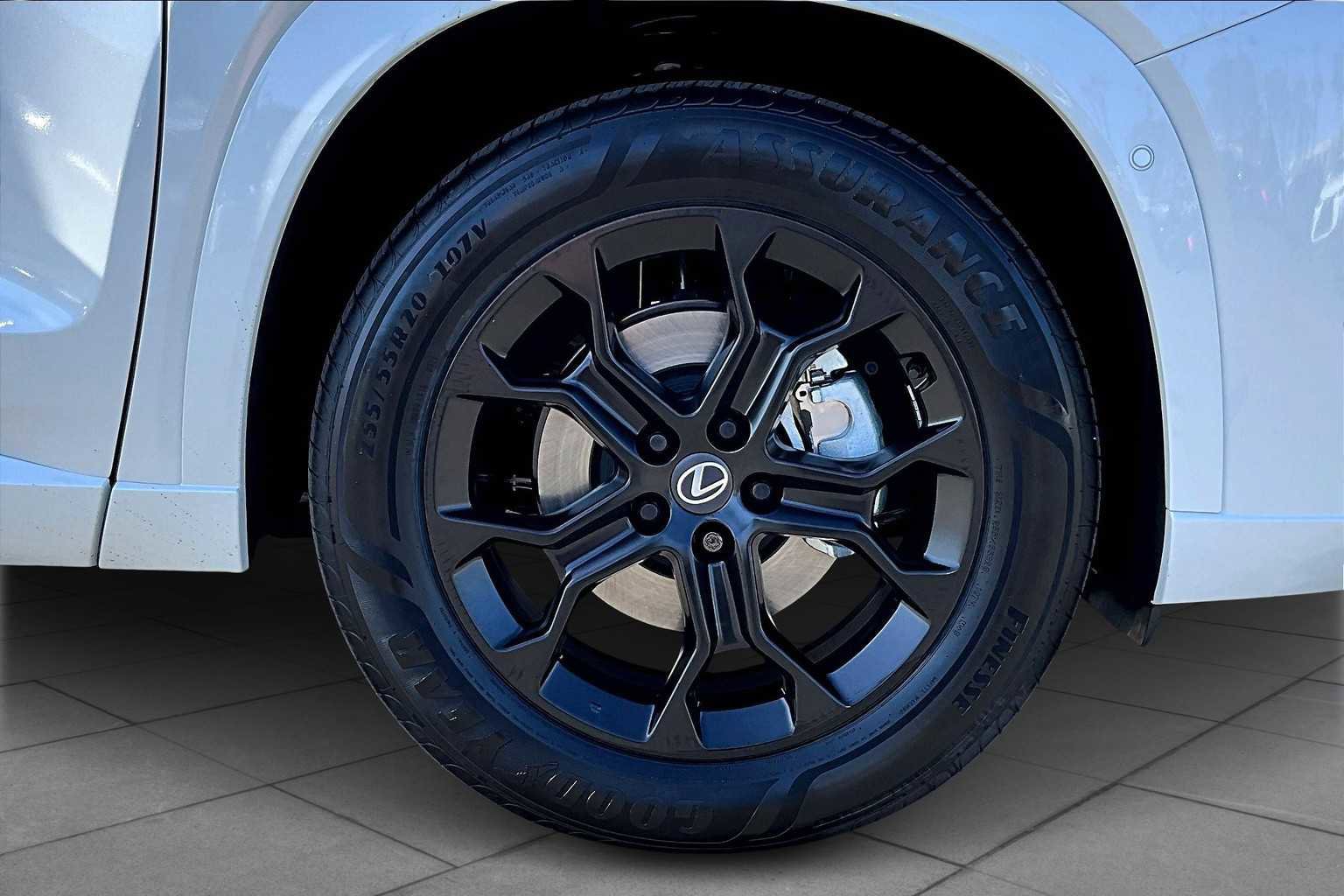 New 2026 Lexus TX 350 AWD image 9