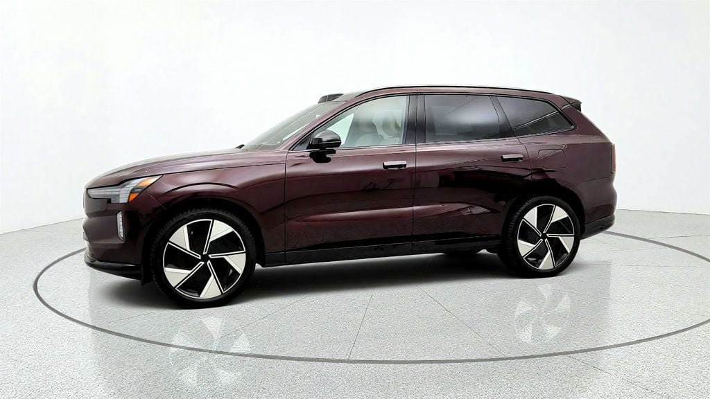 Used 2025 Volvo EX90 Ultra AWD/4WD image 8