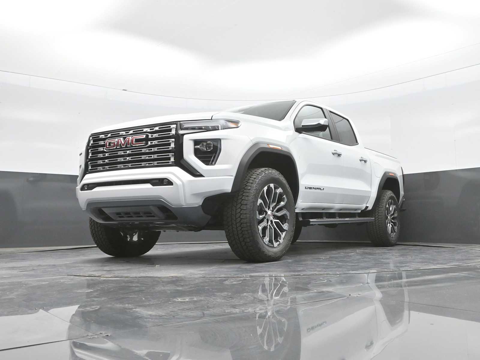 New 2026 GMC Canyon Denali AWD/4WD image 38