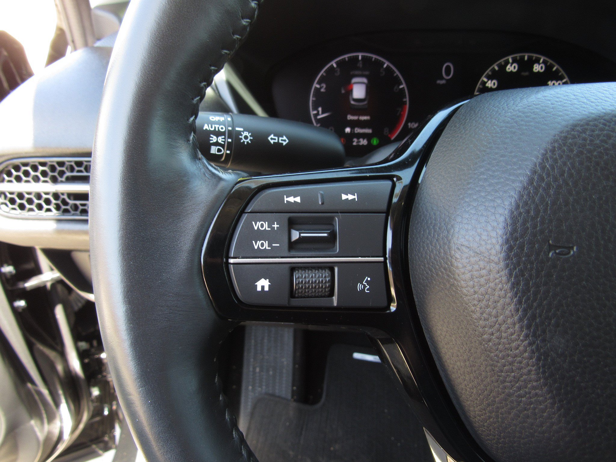 Certified 2024 Honda HR-V EX-L image 25