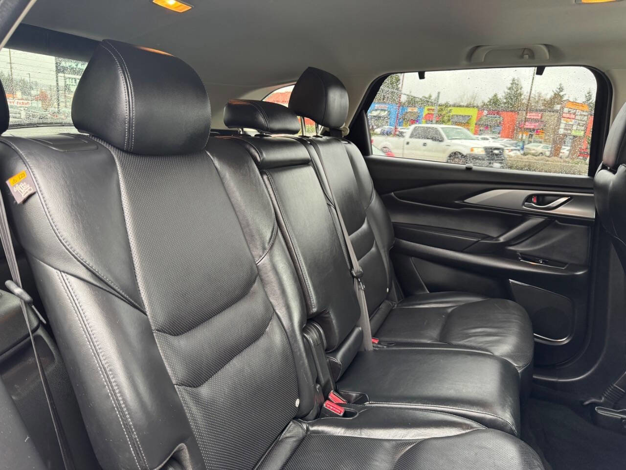 Used 2018 MAZDA CX-9 Touring w/ Touring Premium Package image 16