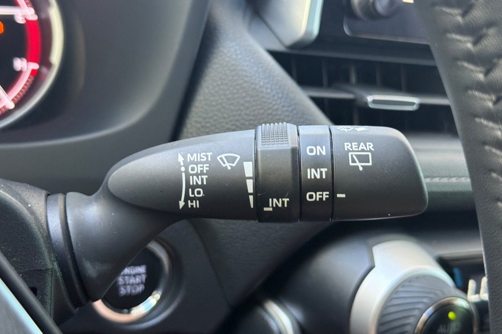 Used 2024 Toyota RAV4 XLE Premium FWD image 32