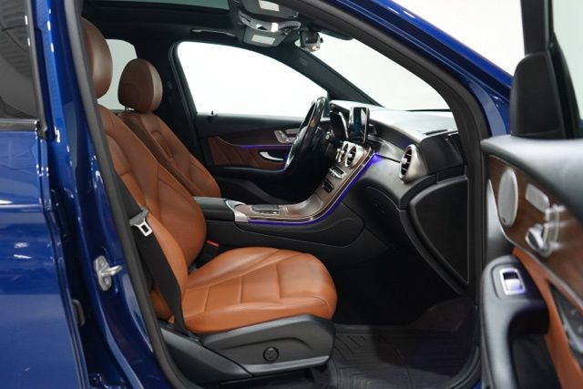 Used 2021 Mercedes-Benz GLC 300 4MATIC image 38