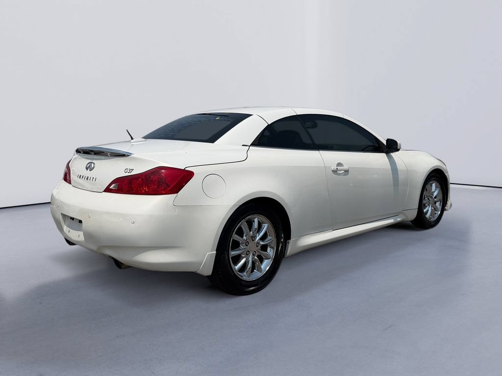 Used 2011 INFINITI G37 Convertible w/ Premium Pkg RWD image 4
